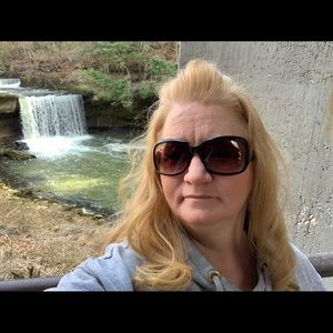 Meet your Posher, Teresa